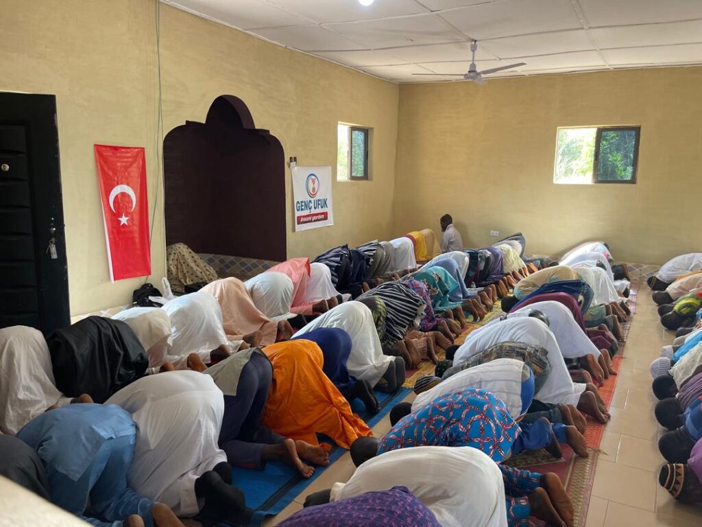 Kamerun Hüdayioğlu Camii