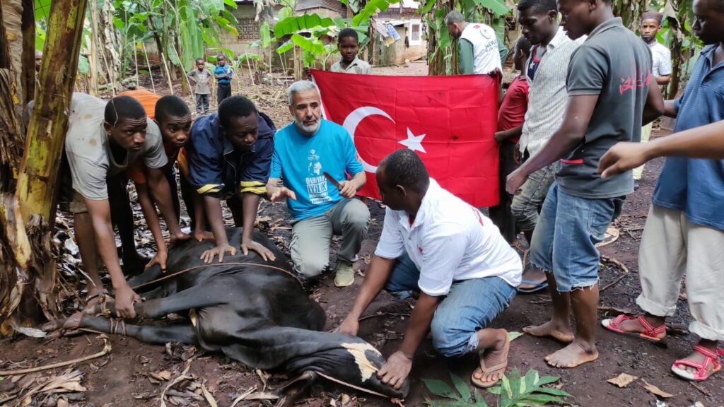 Tanzanya Gıda ve Giyim Yardımı