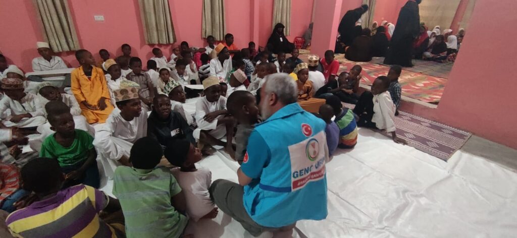 Tanzanya Gıda ve Giyim Yardımı