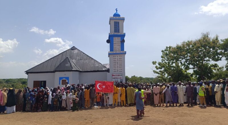 Kamerun Hüdayioğlu Cami