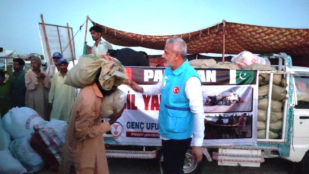 Pakistan Sel Acil Yardım