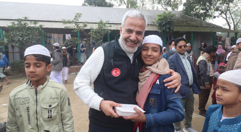 Arakan Paket Yemek Yardımı