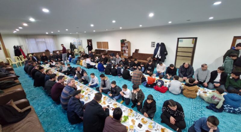 Deha Yaygın Eğitim İftar Programı